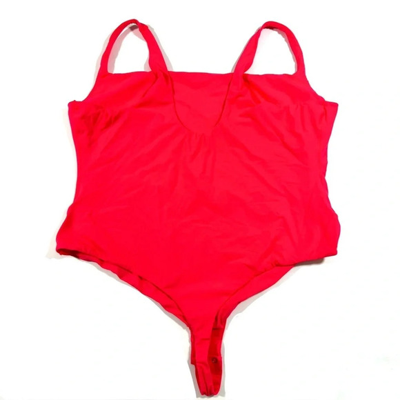 Skims Fits Everybody Squareneck Bodysuit Neon Pink - Picture 2 of 5